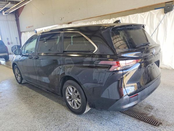 2025 TOYOTA SIENNA LE — DSRA
