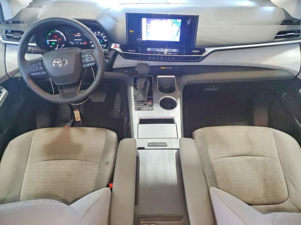 2025 TOYOTA SIENNA LE — CKPT