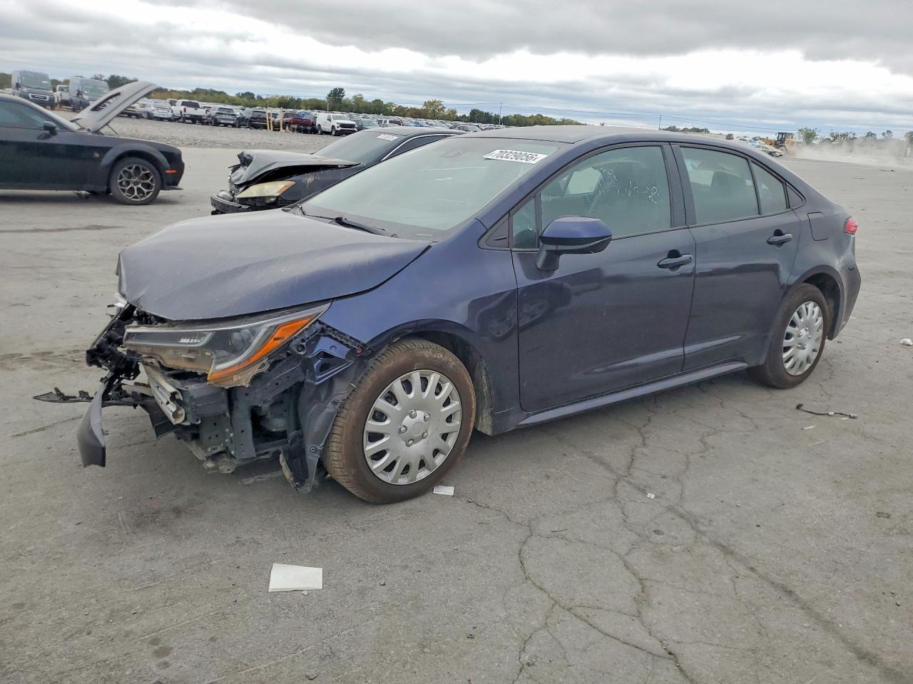 2022 TOYOTA COROLLA LE — Front 3/4