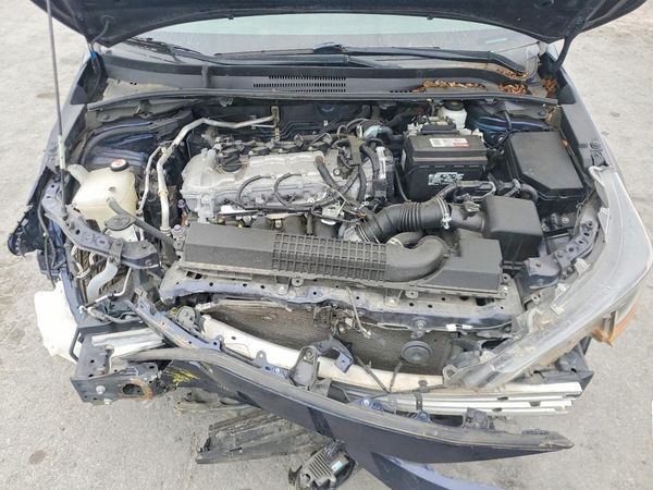 2022 TOYOTA COROLLA LE — Engine bay