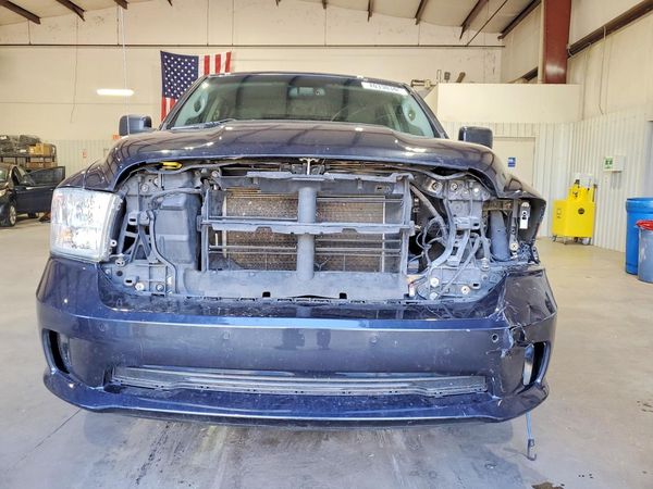 2019 RAM 1500 CLASSIC SLT — DIRF