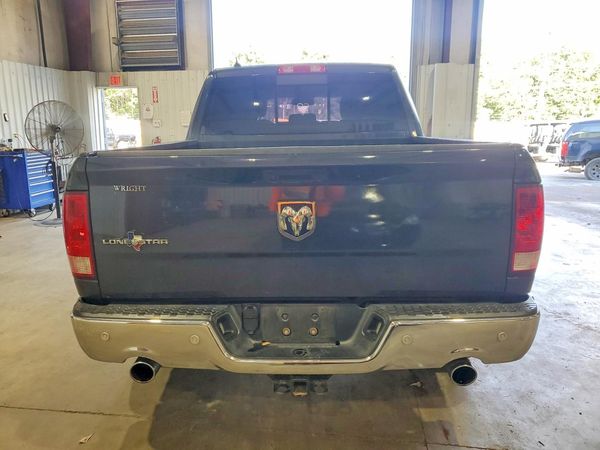 2019 RAM 1500 CLASSIC SLT — DIRR