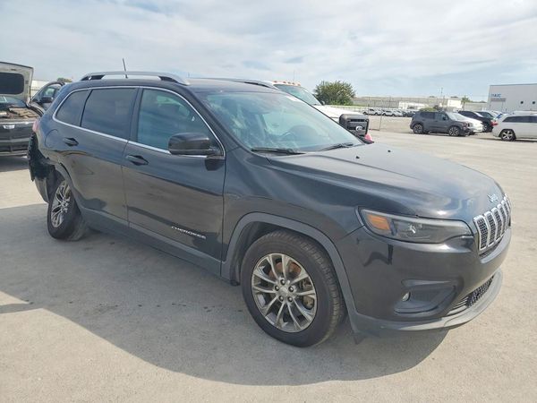2020 JEEP CHEROKEE Latitude Plus — Passenger 3/4