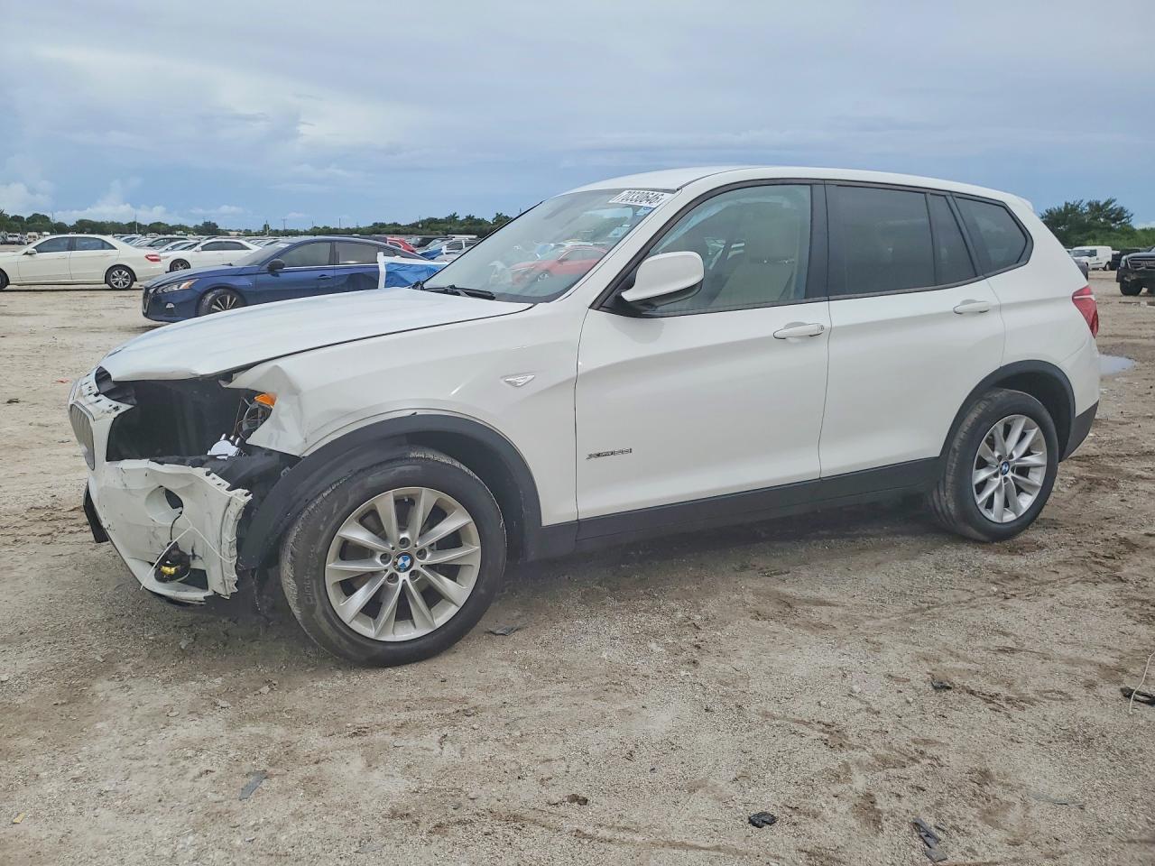 2014 BMW X3 xDrive28i — Front 3/4