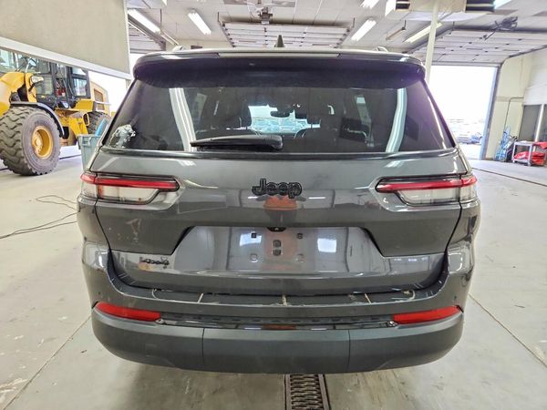2023 JEEP GRAND CHEROKEE Laredo, Altitude — DIRR