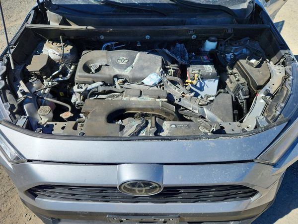2020 TOYOTA RAV4 XLE Premium — Engine bay