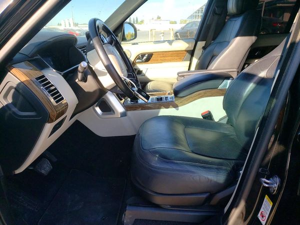 2019 LAND ROVER RANGE ROVER HSE — DENT