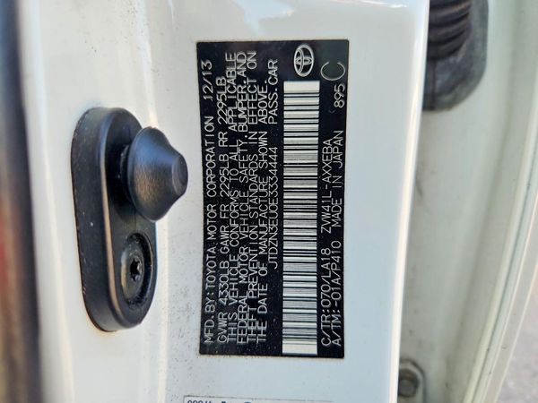 2014 TOYOTA PRIUS — VINS