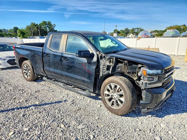 2019 CHEVROLET SILVERADO RST — Passenger 3/4