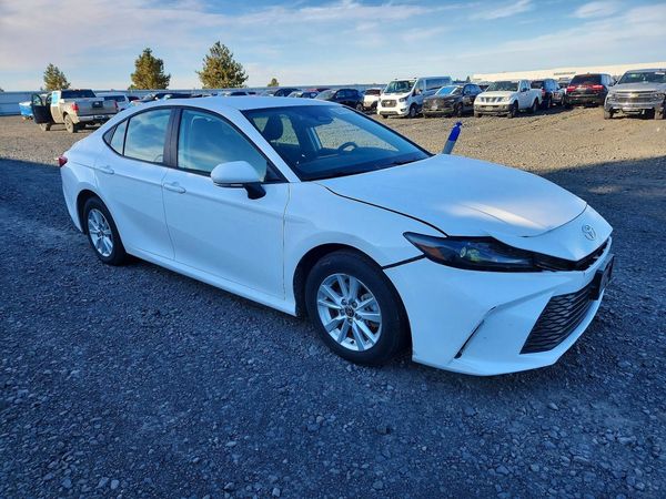 2025 TOYOTA CAMRY — Passenger 3/4