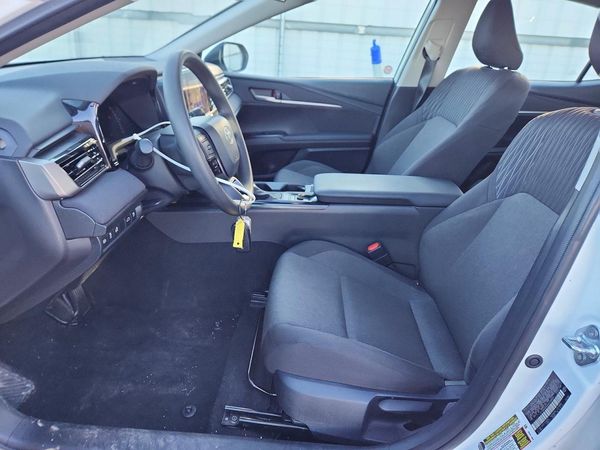 2025 TOYOTA CAMRY — DENT