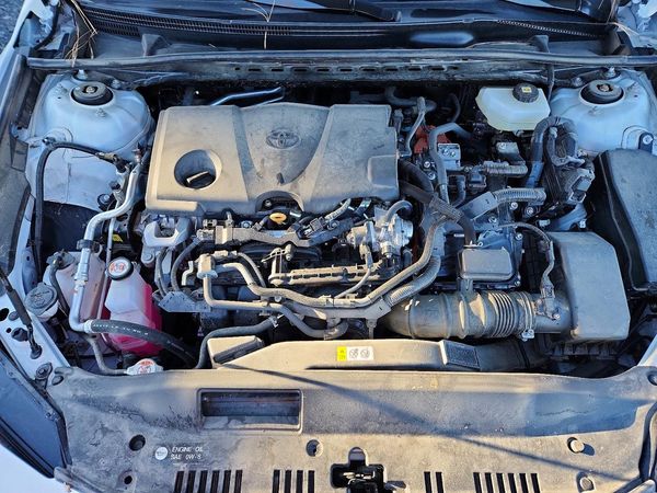 2025 TOYOTA CAMRY — Engine bay