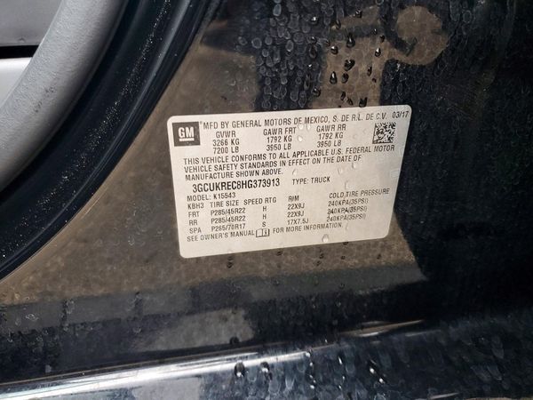 2017 CHEVROLET SILVERADO LT — VINS
