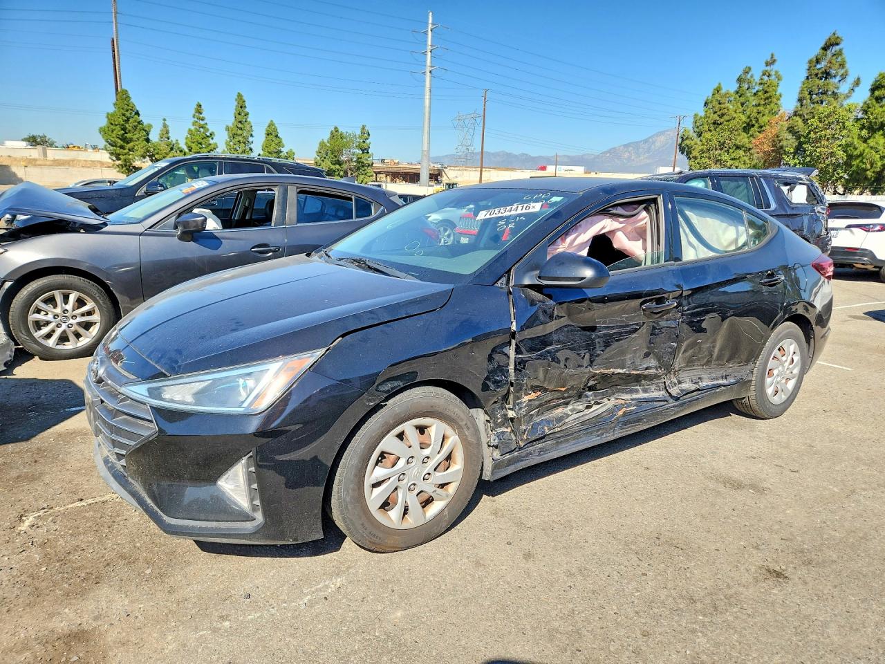 2020 HYUNDAI ELANTRA SE — Front 3/4