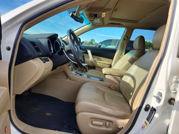 2012 TOYOTA HIGHLANDER Base/Hybrid — DENT
