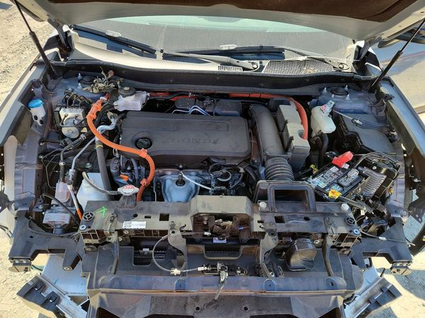 2024 HONDA CR-V Sport-L — Engine bay