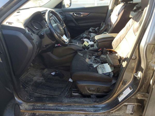 2020 NISSAN ROGUE — DENT