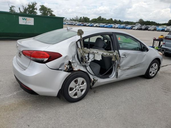 2018 KIA FORTE LX Base