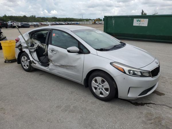 2018 KIA FORTE LX Base