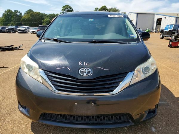 2012 TOYOTA SIENNA — DIRF