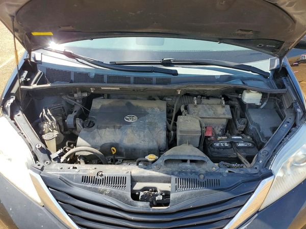 2012 TOYOTA SIENNA — Engine bay