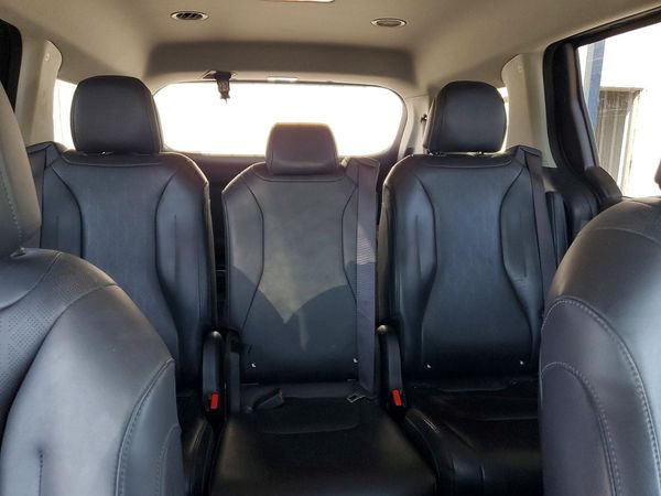 2025 KIA CARNIVAL LX, LXS — SUVN