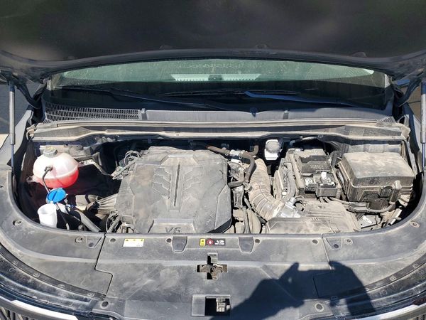 2025 KIA CARNIVAL LX, LXS — Engine bay