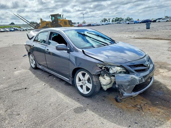 2013 TOYOTA COROLLA — Passenger 3/4