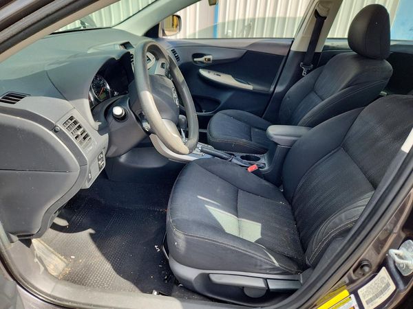 2013 TOYOTA COROLLA — DENT