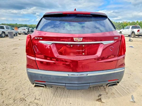 2017 CADILLAC XT5 Luxury — DIRR