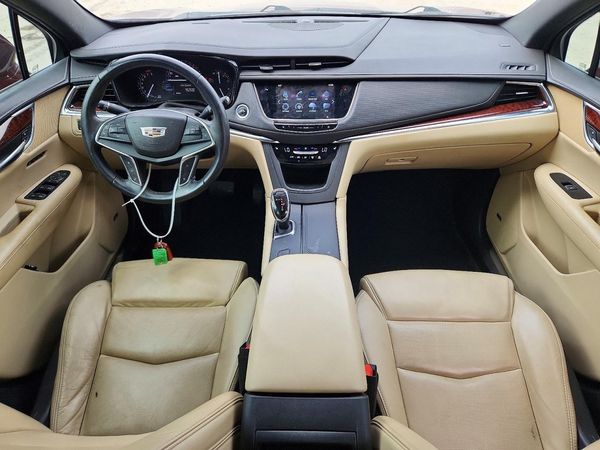 2017 CADILLAC XT5 Luxury — CKPT