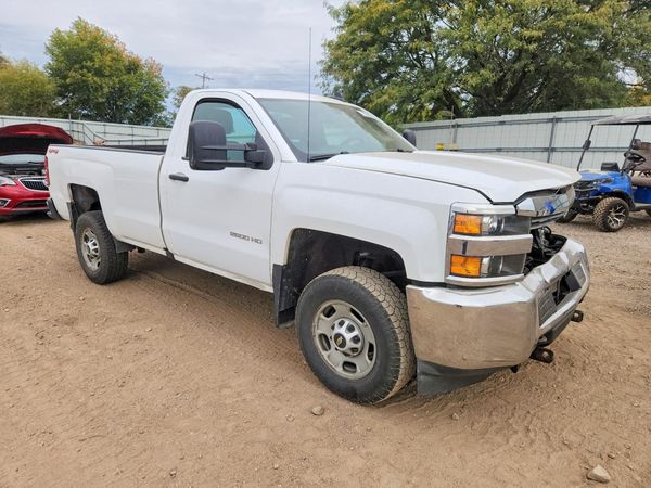 2018 CHEVROLET SILVERADO Work Truck/LS/Fleet/Base — Passenger 3/4