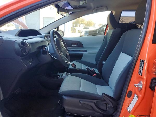 2013 TOYOTA PRIUS — DENT