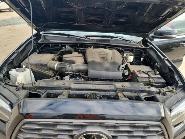 2022 TOYOTA TACOMA SR5 — Engine bay