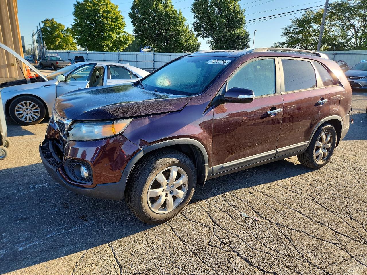 2013 KIA SORENTO Base / LX — Front 3/4