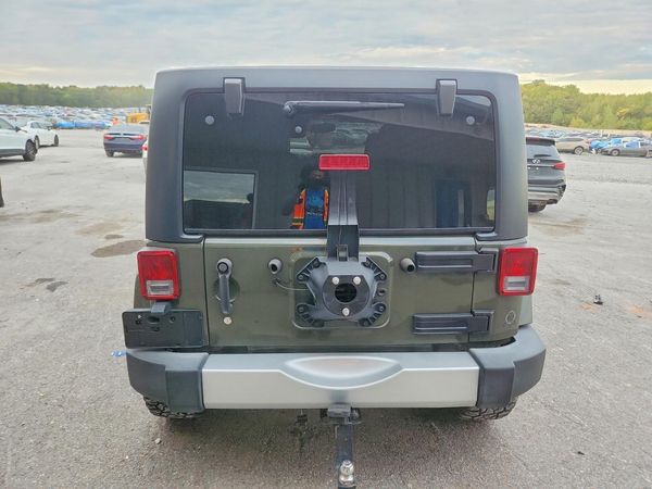 2015 JEEP WRANGLER Sahara — DIRR