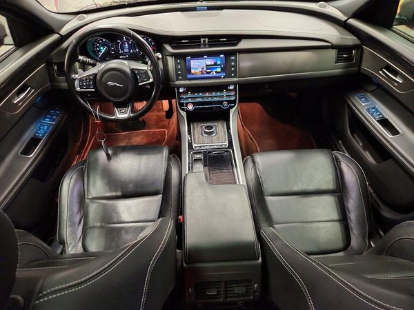 2018 JAGUAR XF Sportbrake S — CKPT