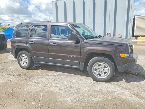 2014 JEEP PATRIOT Sport — Passenger 3/4
