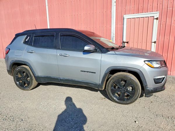 2021 JEEP COMPASS 80th Edition, Altitude — Passenger 3/4