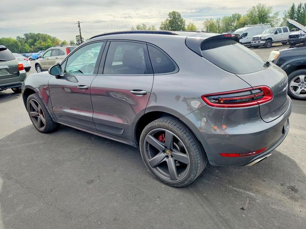 2016 PORSCHE MACAN — DSRA