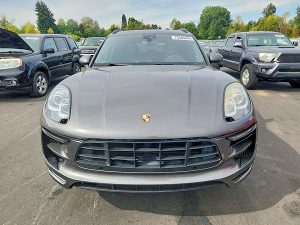 2016 PORSCHE MACAN — DIRF