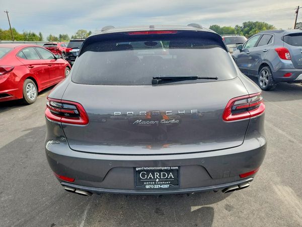 2016 PORSCHE MACAN — DIRR