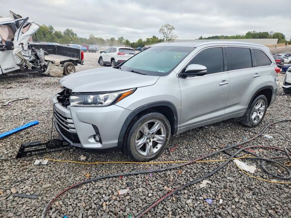 2018 TOYOTA HIGHLANDER — DSFA — Front 3/4
