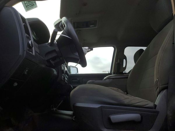 2013 RAM 1500 ST — DENT
