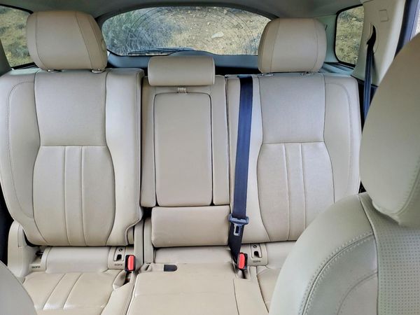 2019 LAND ROVER DISCOVERY HSE/Landmark Edition — SUVN