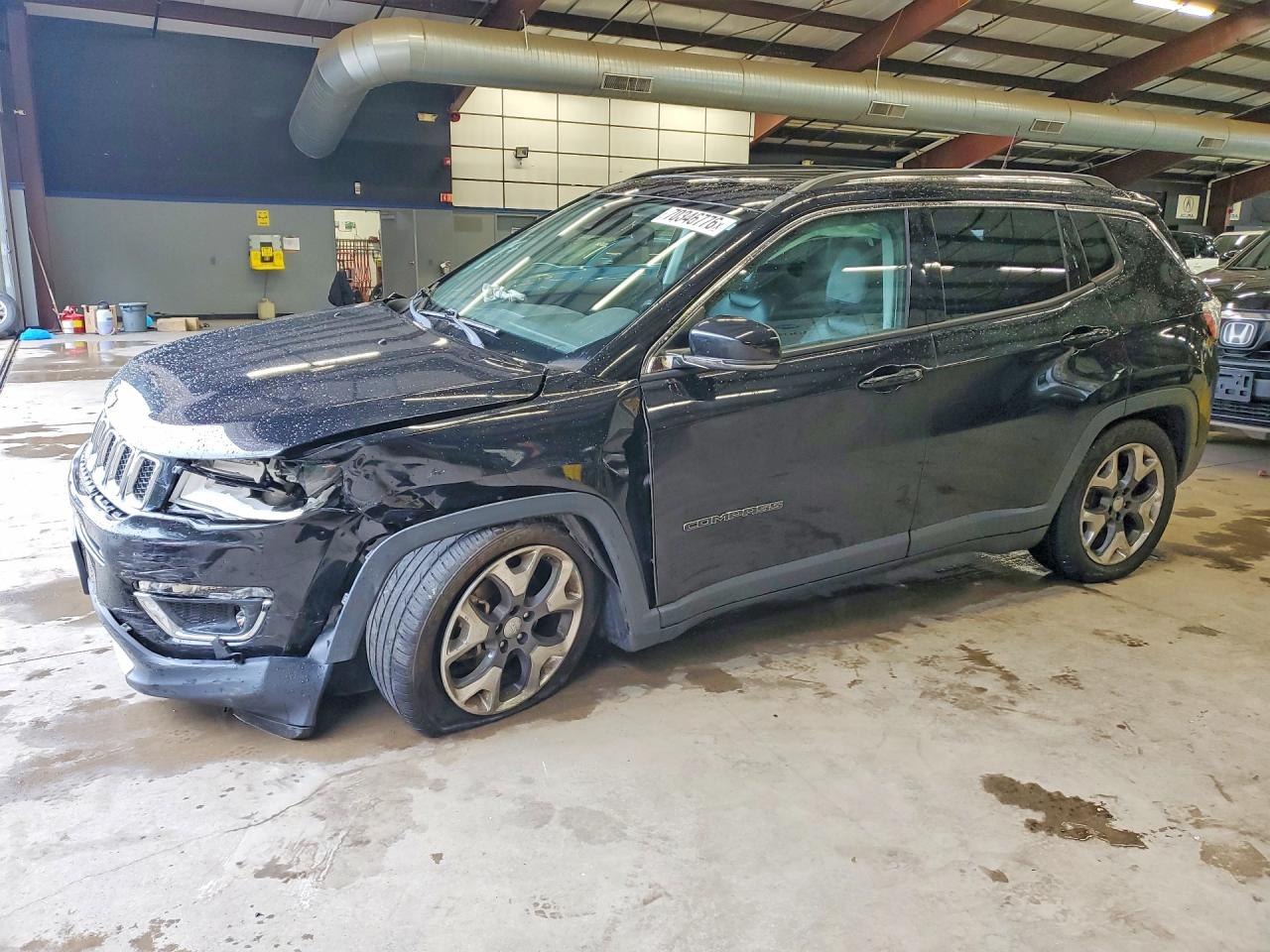 2018 JEEP COMPASS Limited — Front 3/4