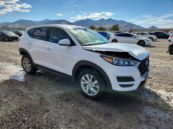 2019 HYUNDAI TUCSON SE — Passenger 3/4