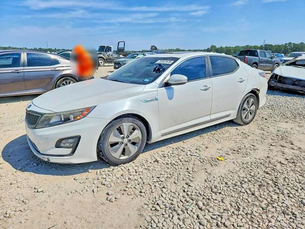 2016 KIA OPTIMA — Front 3/4
