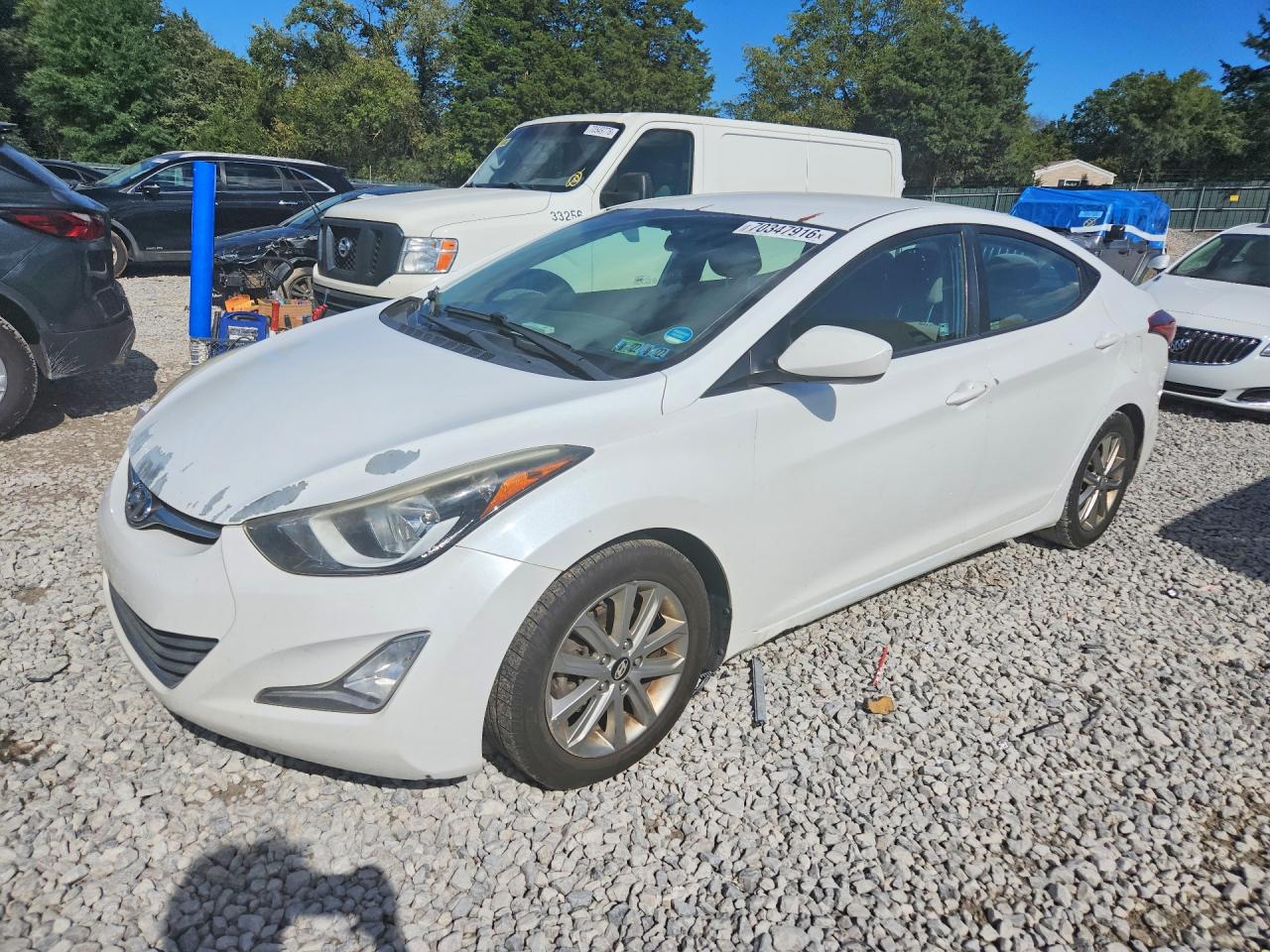 2016 HYUNDAI ELANTRA — Front 3/4