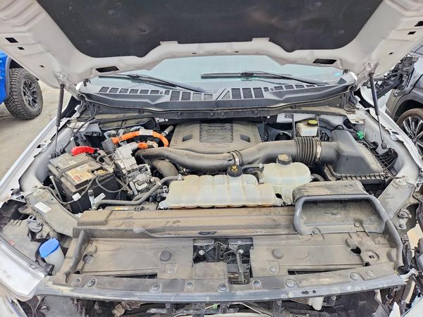 2023 FORD F150 SuperCrew — Engine bay